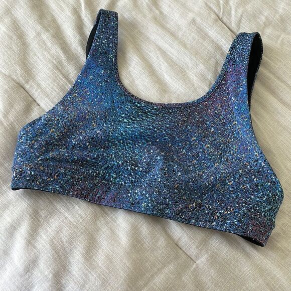 EUC Lululemon Bra - Picture 1 of 3